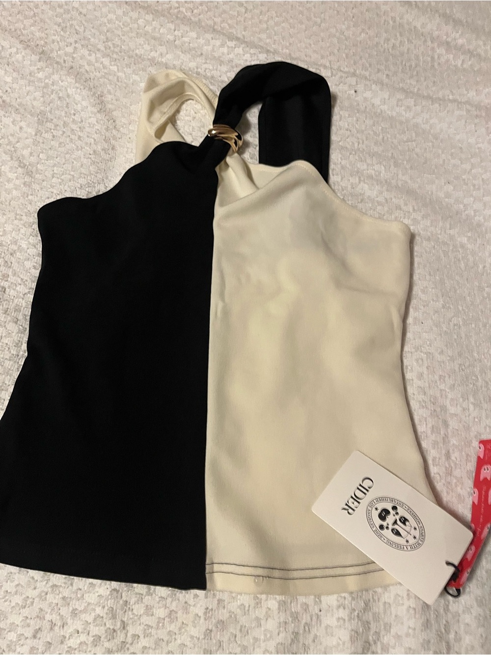Cider Black & Cream Asymmetric One-Shoulder Tank with Gold Ring